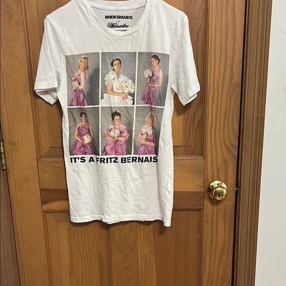 Bridesmaids graphic tee - Picture 1 of 3